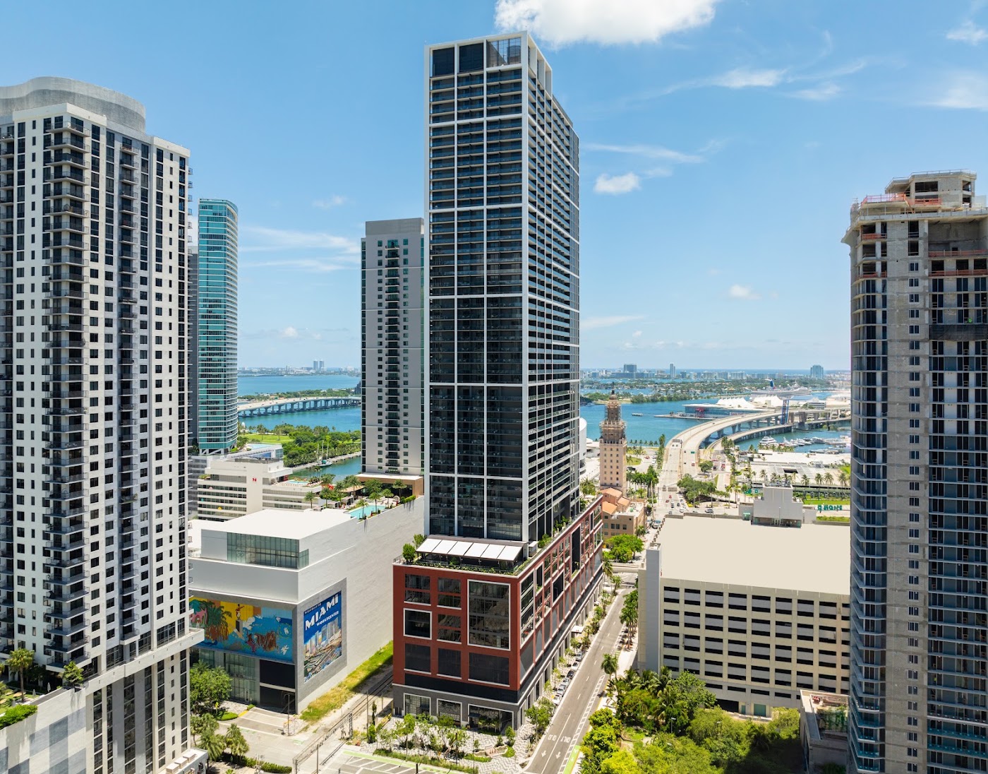 Gale Miami Hotel and Residences, dog-friendly hotel, photo 2