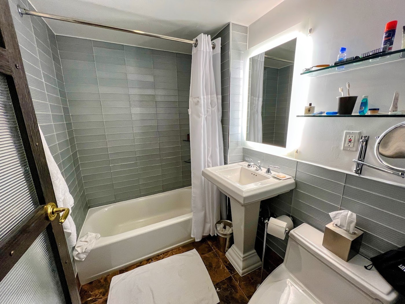 Gild Hall, A Thompson Hotel, dog-friendly hotel, photo 4