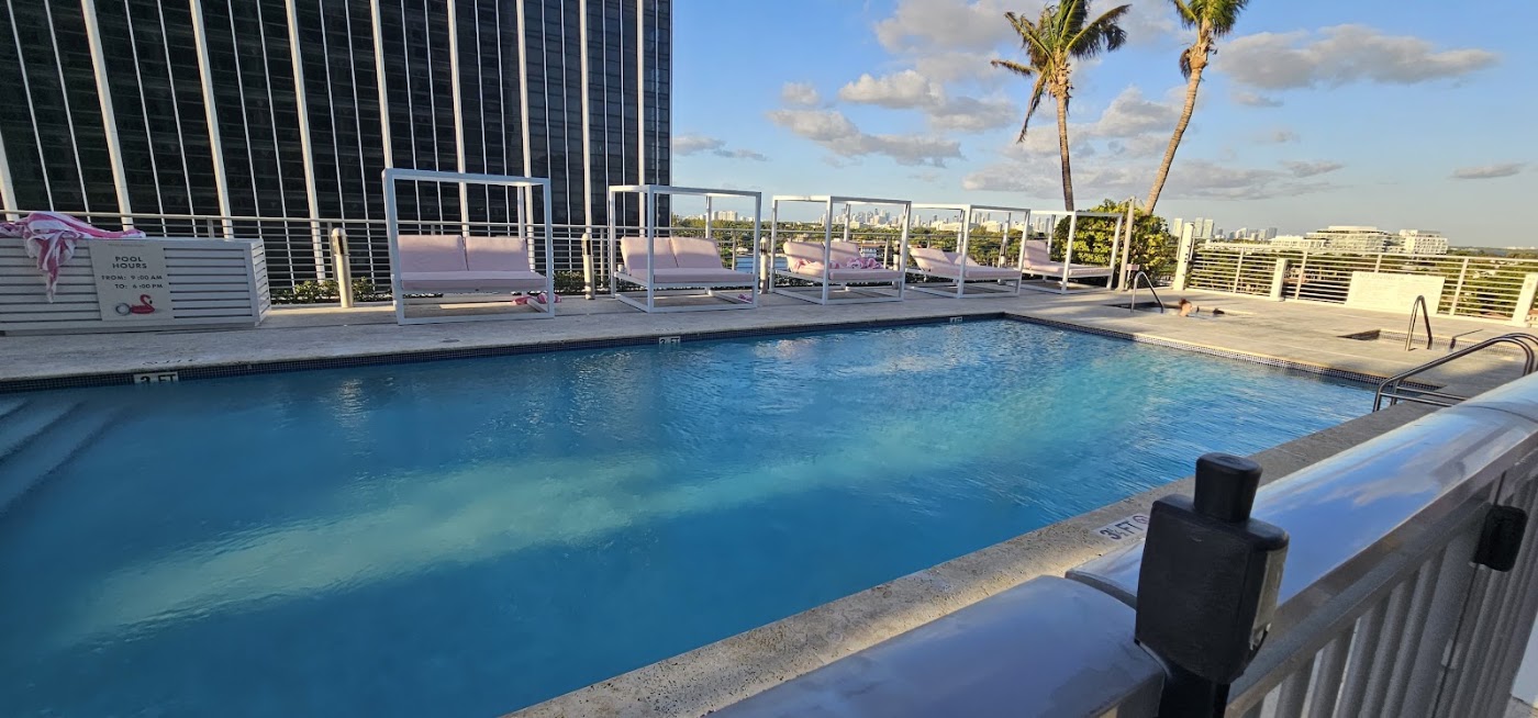 Grand Beach Hotel Miami Beach, dog-friendly hotel, photo 4