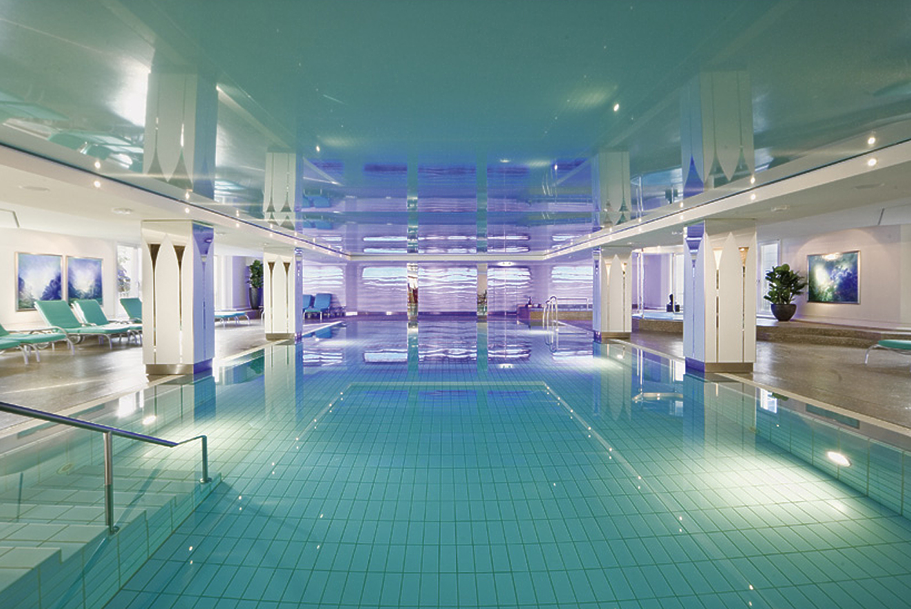 Grand Elysée Hamburg, dog-friendly hotel, photo 4