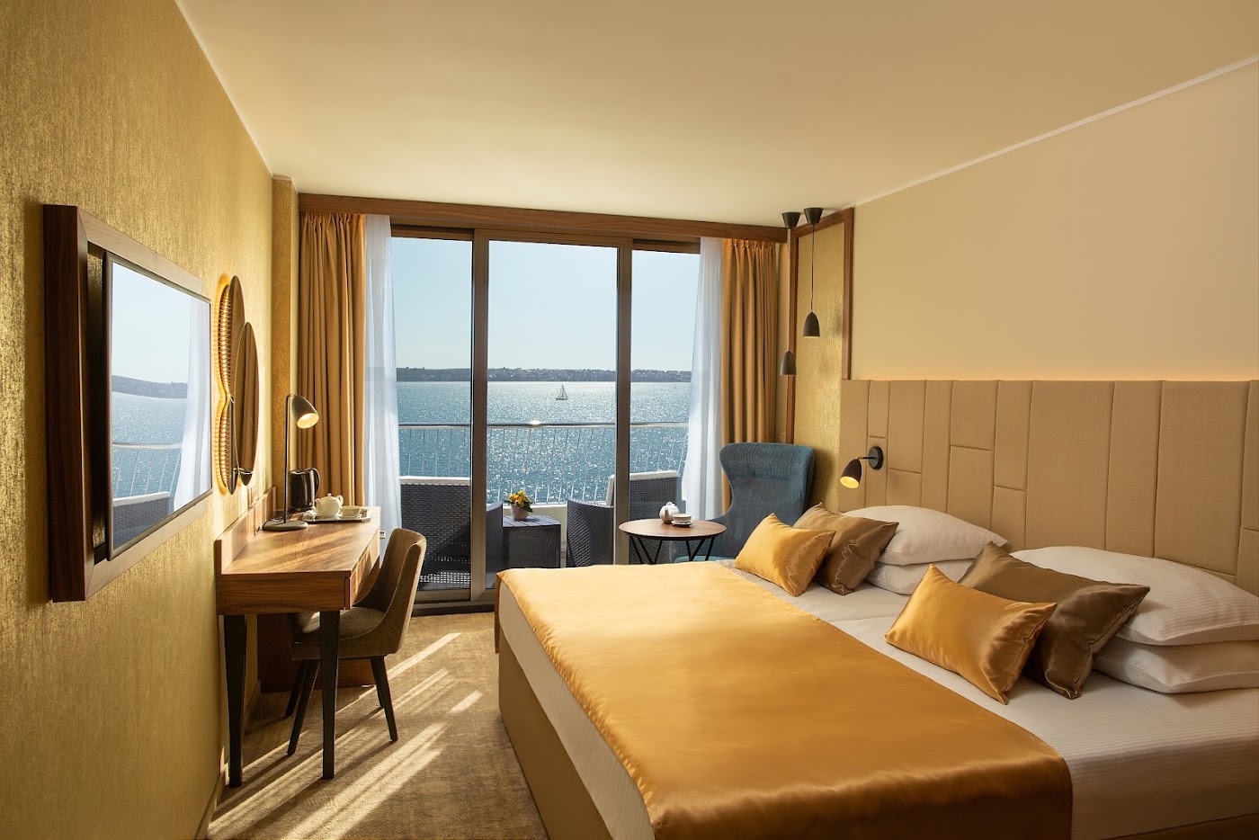Grand Hotel Bernardin, dog-friendly hotel, photo 2