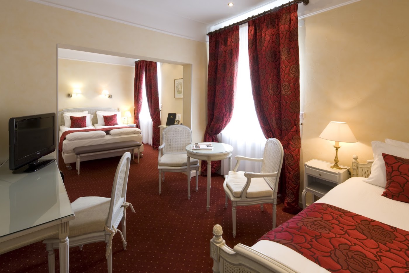 Grand Hôtel Bristol, dog-friendly hotel, photo 5