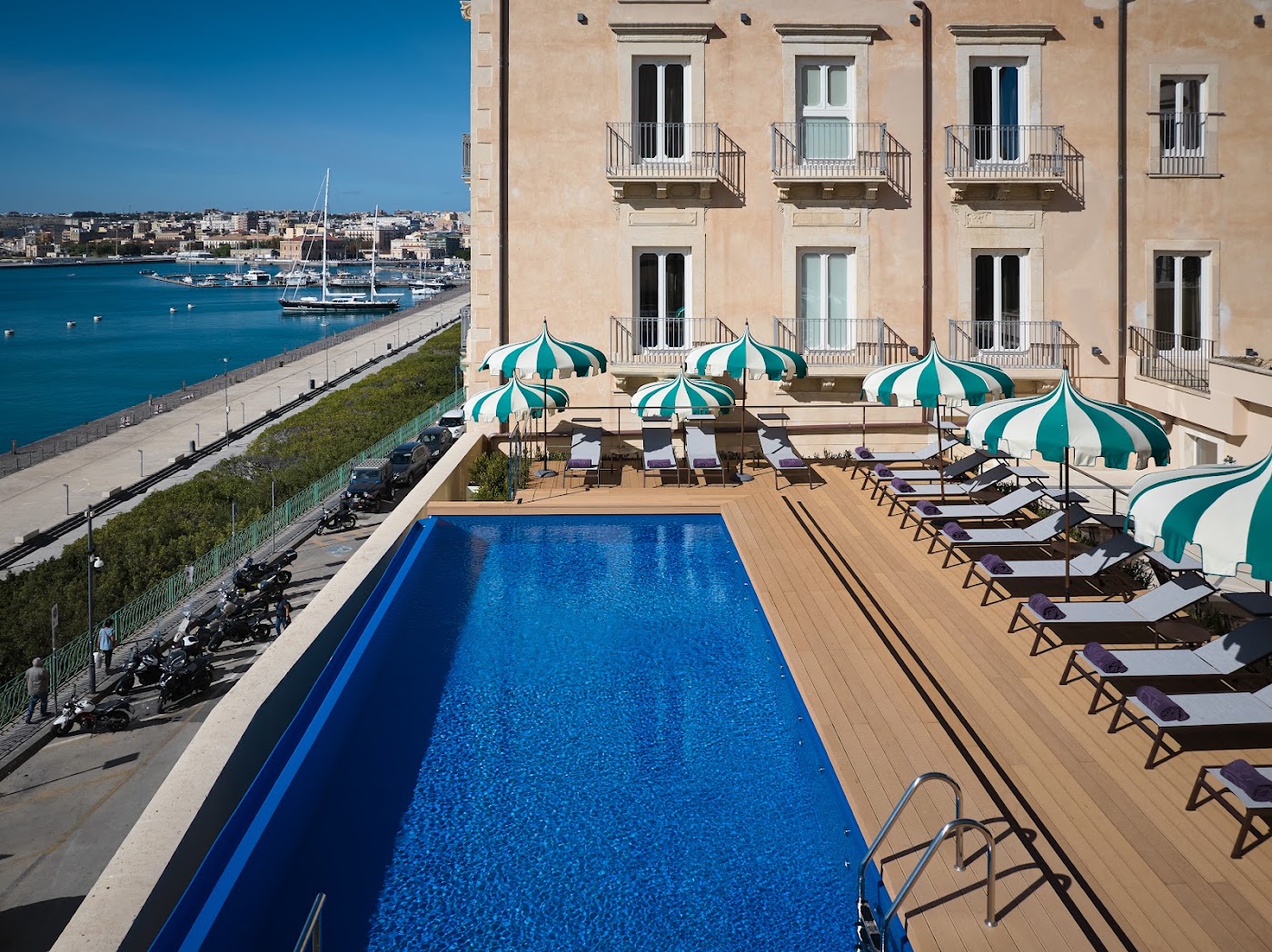 Grand Hotel Des Étrangers, dog-friendly hotel in Syracuse and Noto