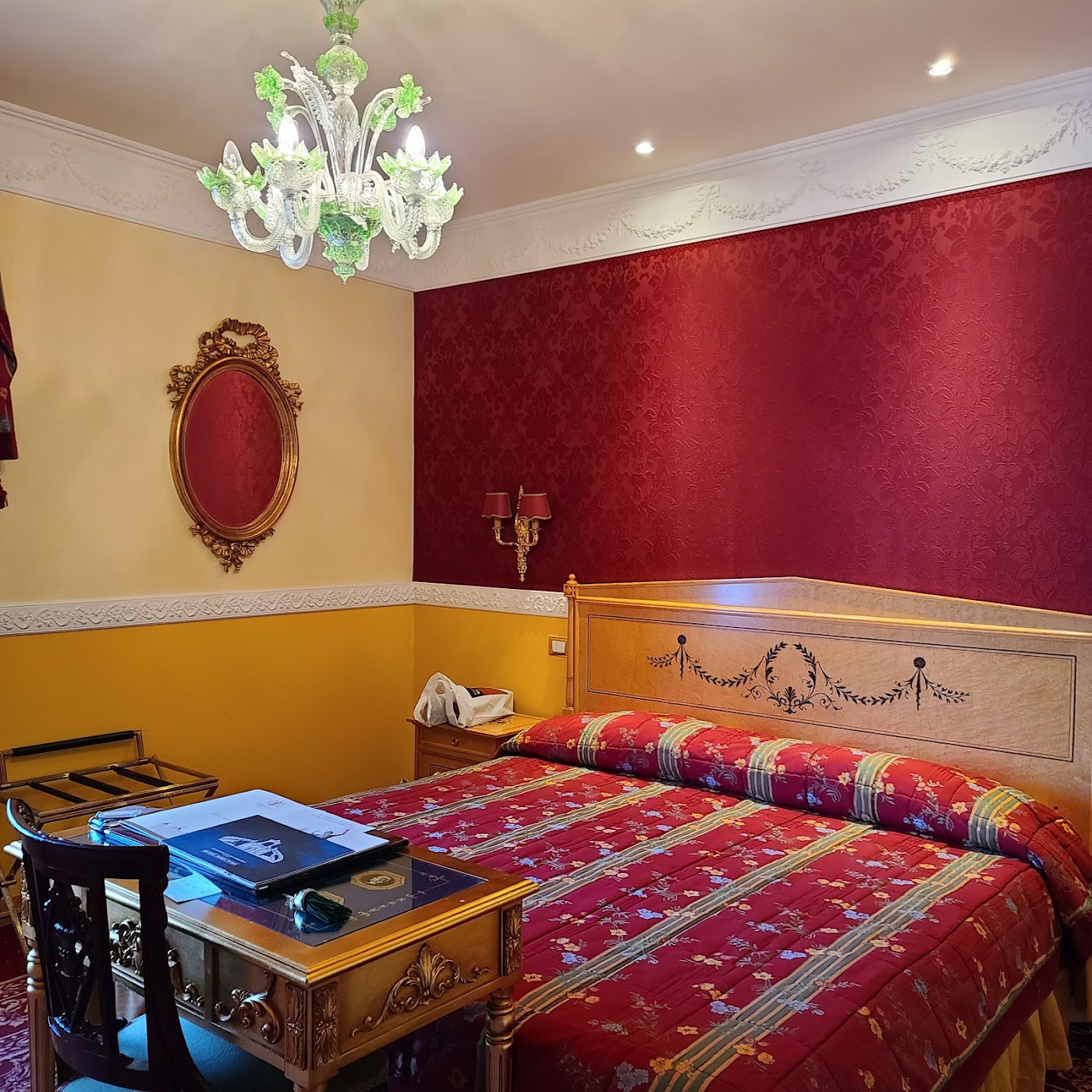 Grand Hotel des Iles Borromées & SPA, dog-friendly hotel, photo 3