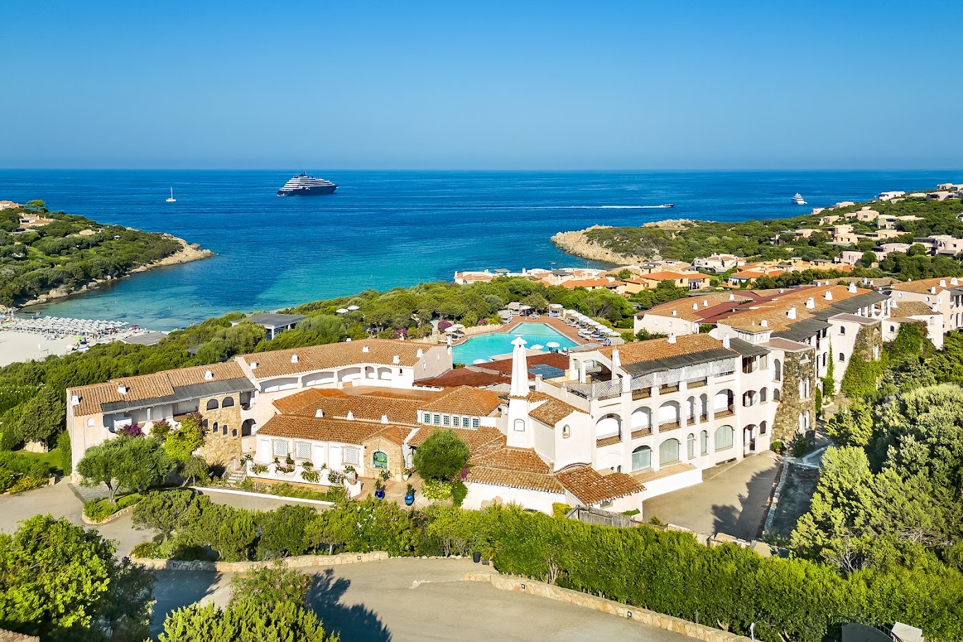 Grand Hotel in Porto Cervo, dog-friendly hotel, photo 2