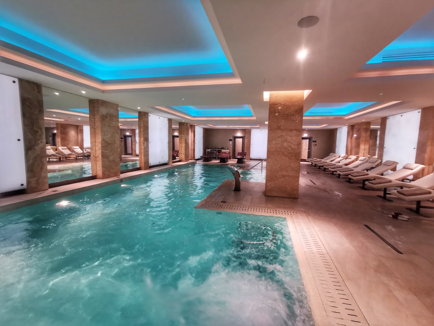 Grand Hotel Kempinski Riga, dog-friendly hotel, photo 4