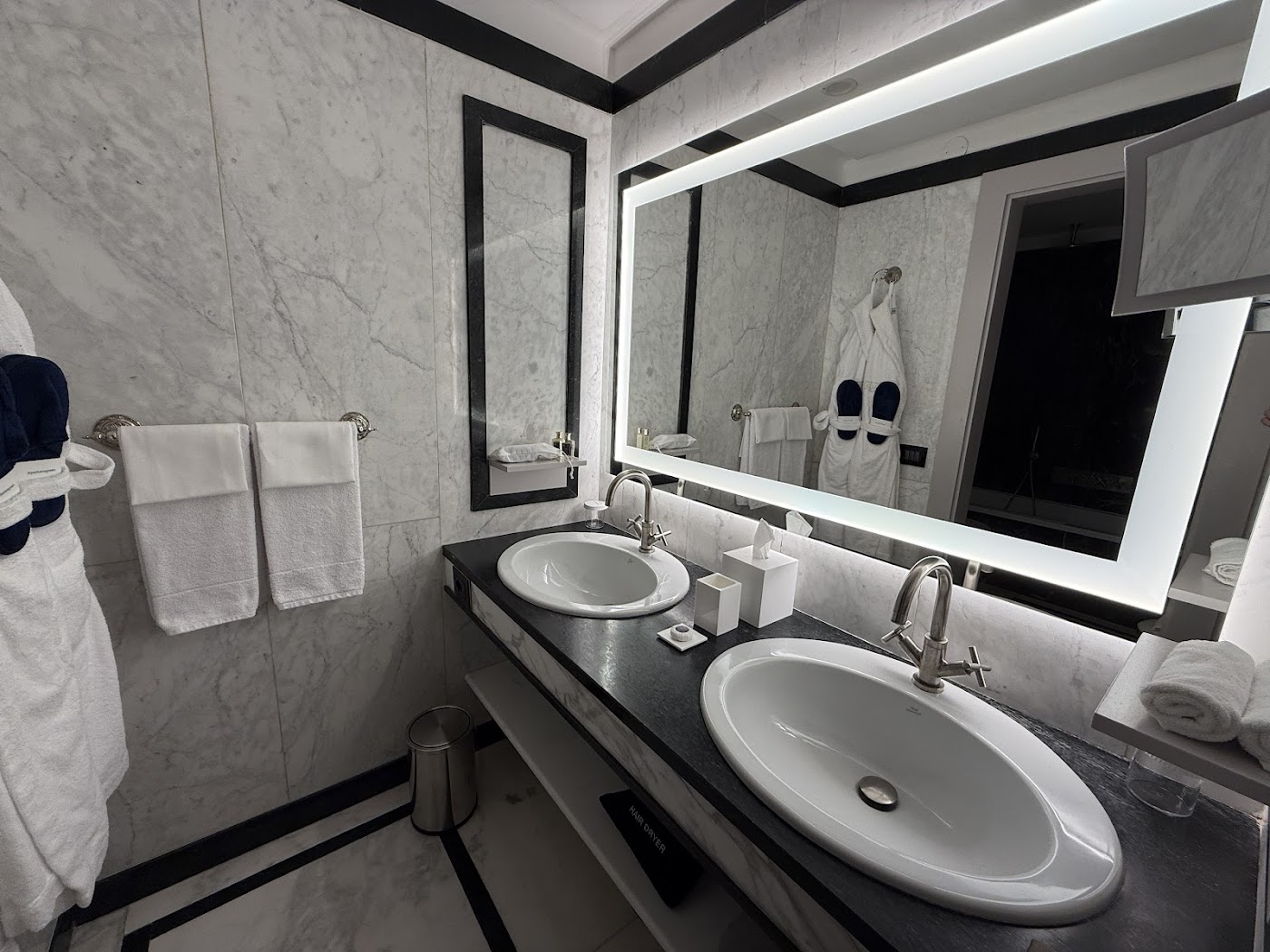 Grand Hotel Parker's, dog-friendly hotel, photo 5