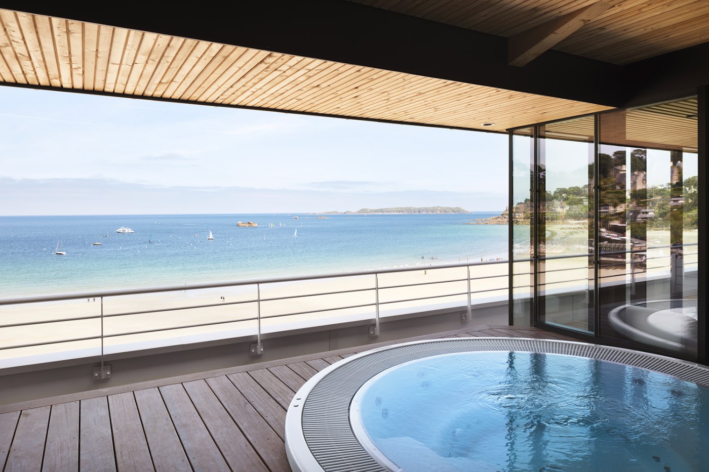 Grand Hôtel Perros-Guirec, dog-friendly hotel, photo 4