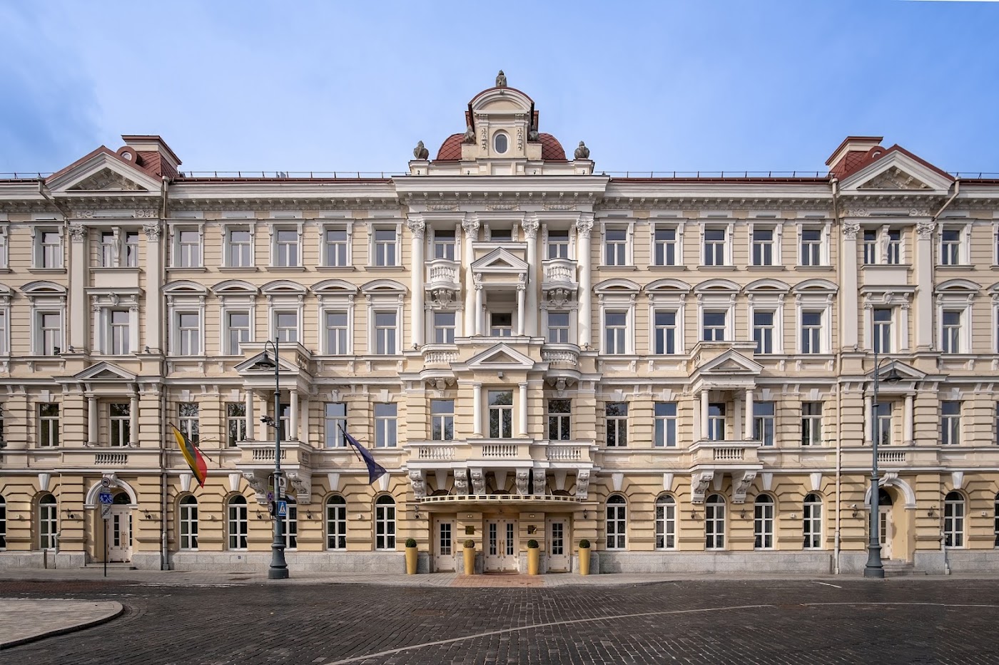 Grand Hotel Vilnius, Curio Collection by Hilton, dog-friendly hotel, photo 2