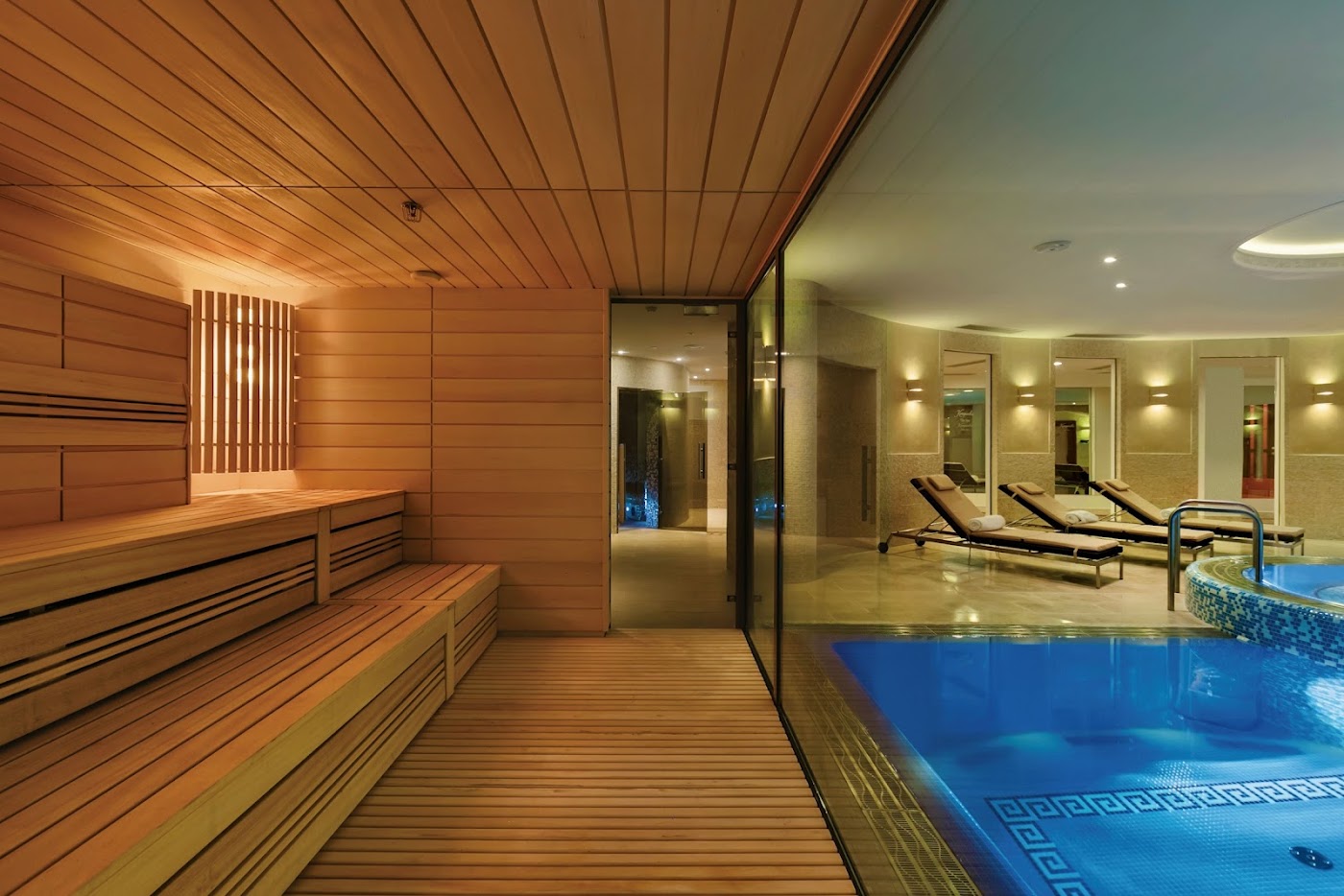 Grand Hotel Vilnius, Curio Collection by Hilton, dog-friendly hotel, photo 4