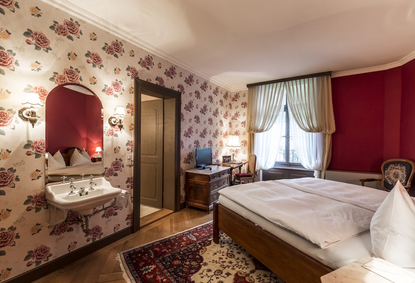 Grandhotel Giessbach, dog-friendly hotel, photo 3
