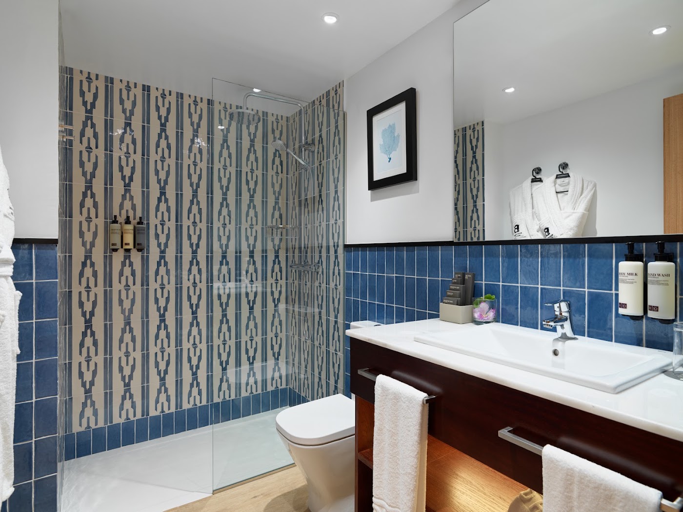 H10 White Suites Boutique Hotel, dog-friendly hotel, photo 4