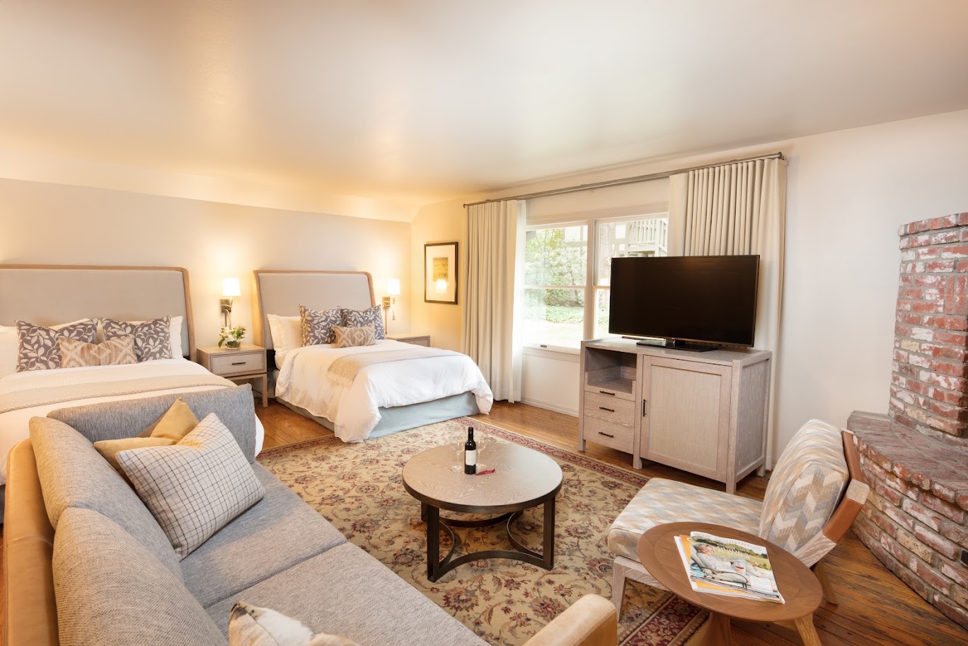 Harvest Inn, dog-friendly hotel, photo 3