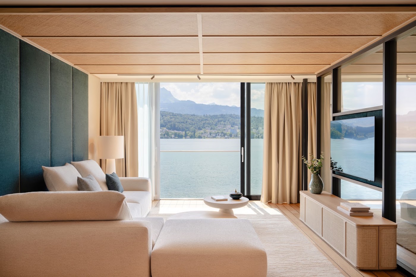 HERMITAGE Lake Lucerne, dog-friendly hotel, photo 5