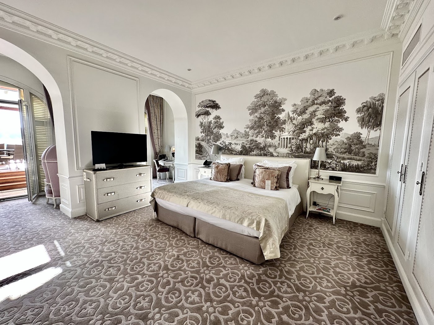 Hôtel Hermitage Monte-Carlo, dog-friendly hotel, photo 3