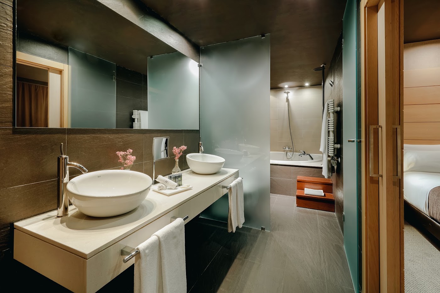Hesperia Bilbao, dog-friendly hotel, photo 3