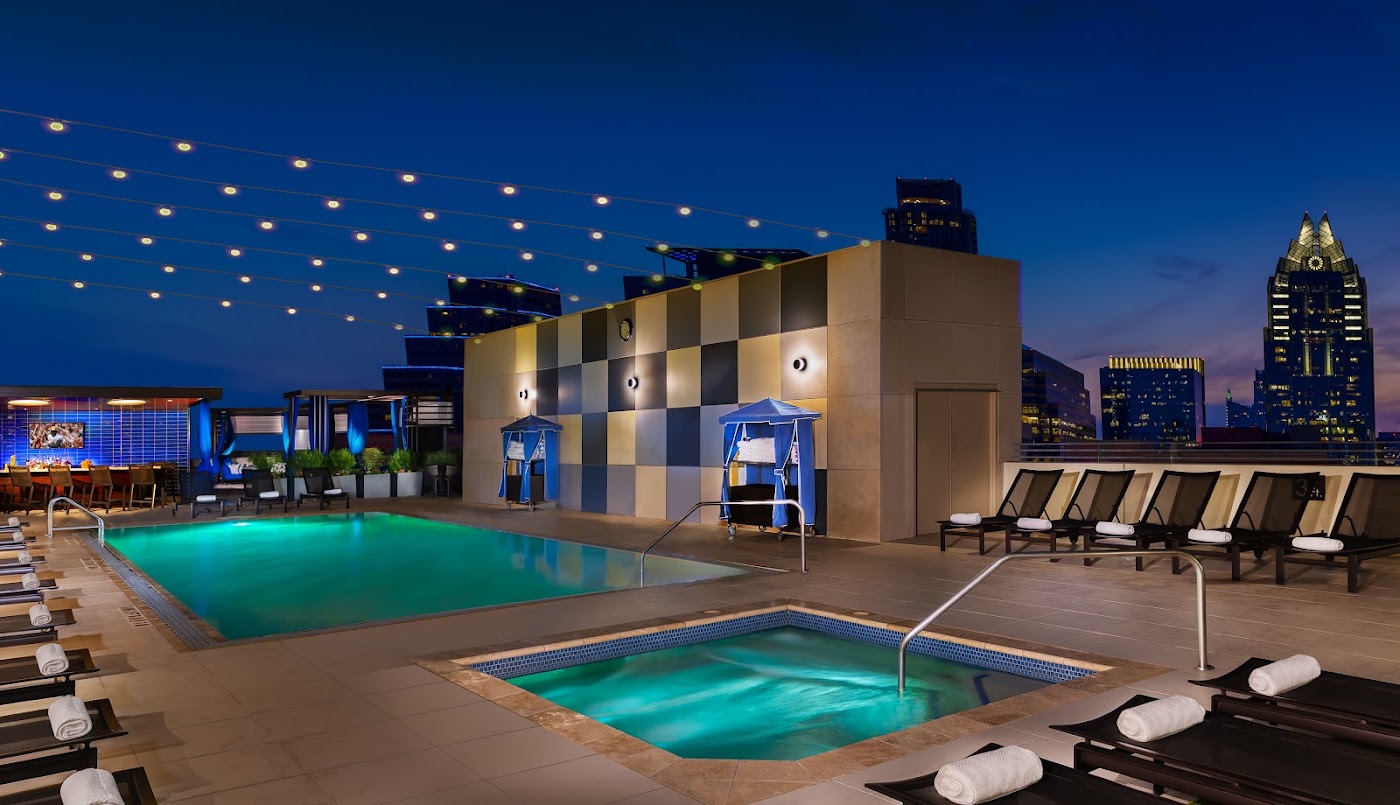 Hilton Austin, dog-friendly hotel, photo 2