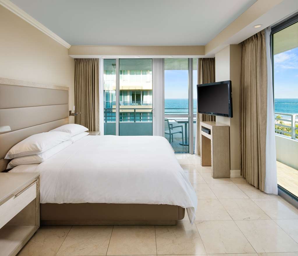 Hilton Bentley Miami South Beach, dog-friendly hotel, photo 3