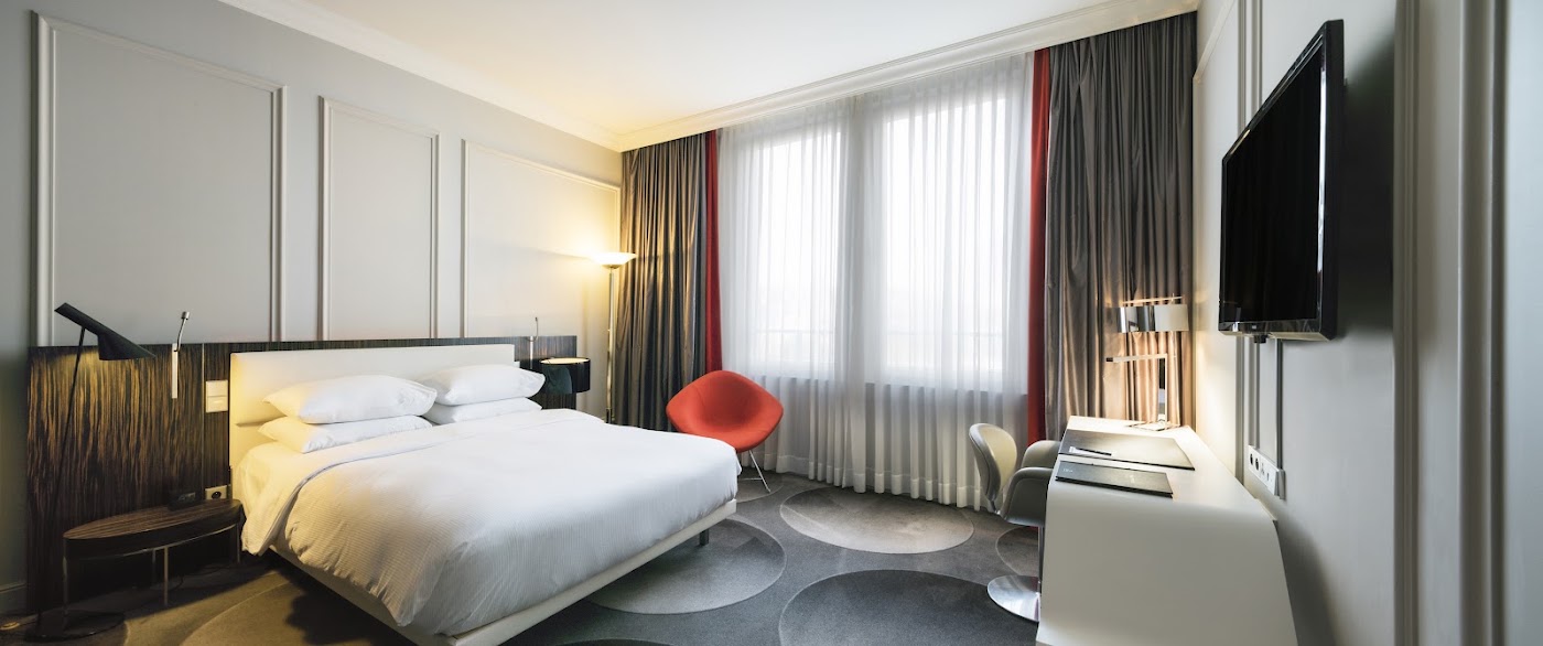 Hilton Brussels Grand Place, dog-friendly hotel, photo 3