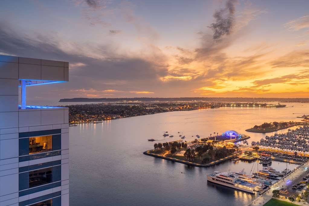 Hilton San Diego Bayfront, dog-friendly hotel, photo 5