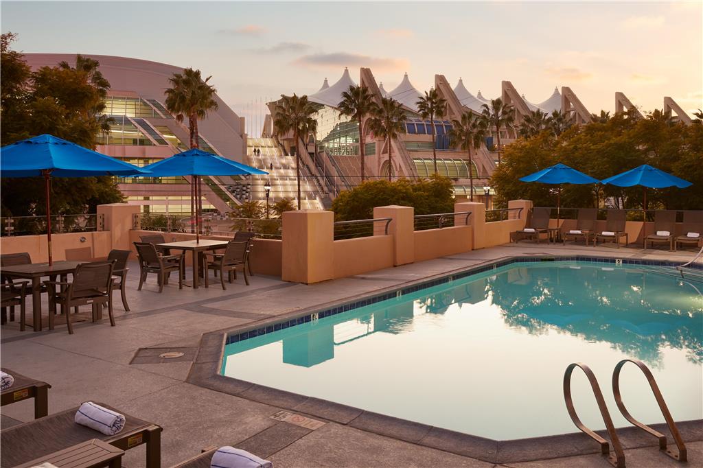 Hilton San Diego Gaslamp Quarter, dog-friendly hotel, photo 3