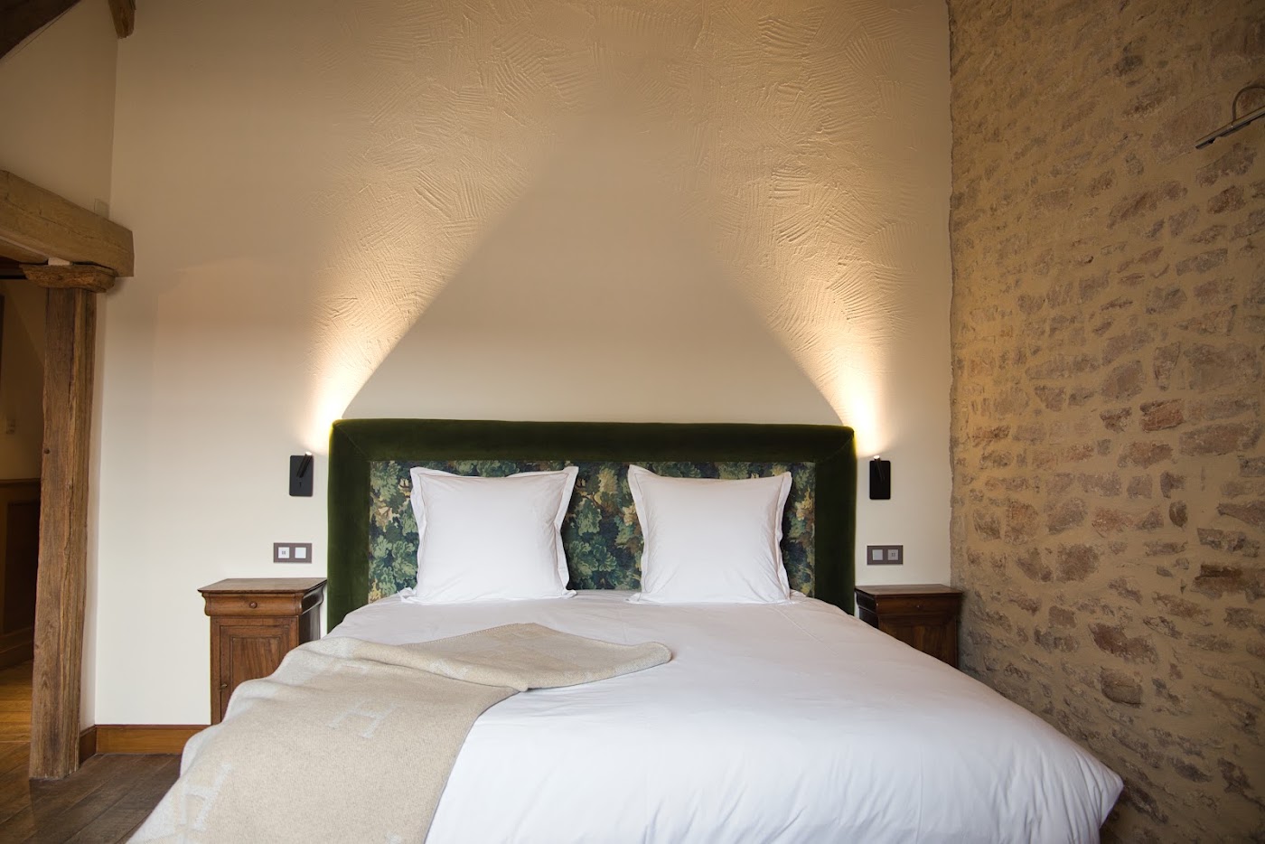 Hostellerie de Levernois, dog-friendly hotel, photo 3