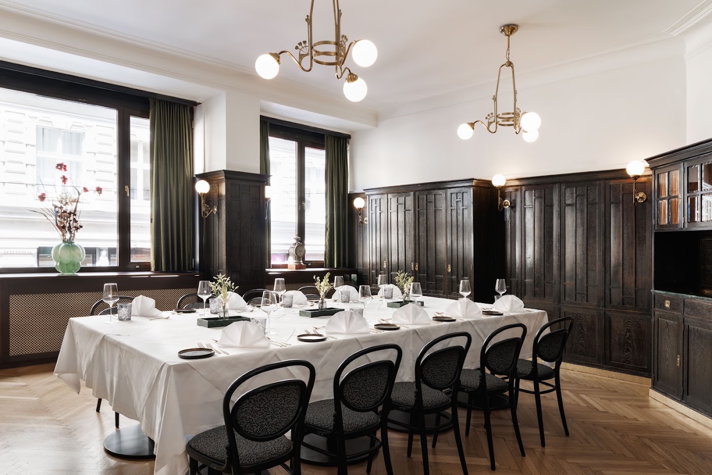 Hotel Astoria Vienna, Curio Collection by Hilton, dog-friendly hotel, photo 4