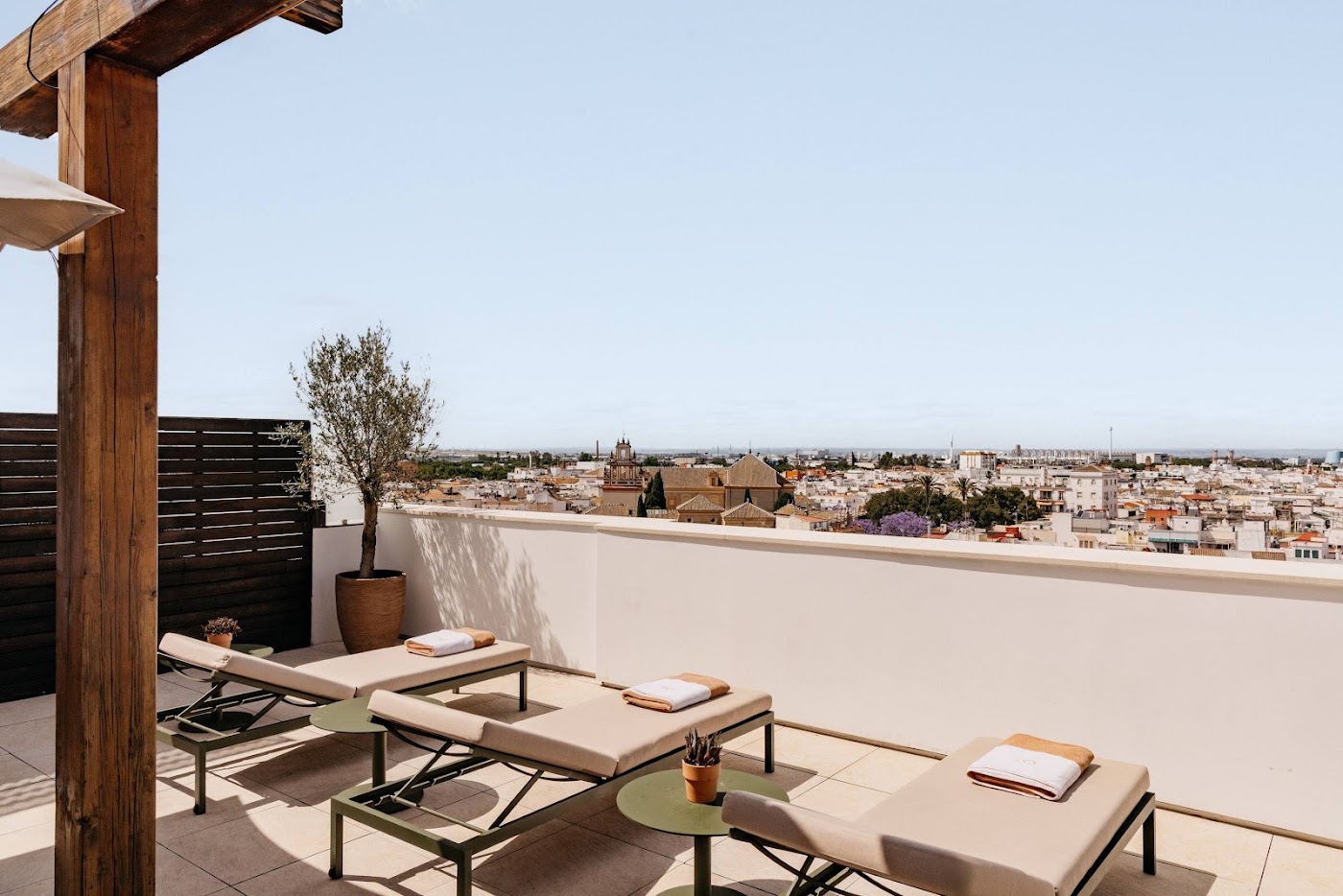 Hotel Colón Gran Meliá, dog-friendly hotel in Seville