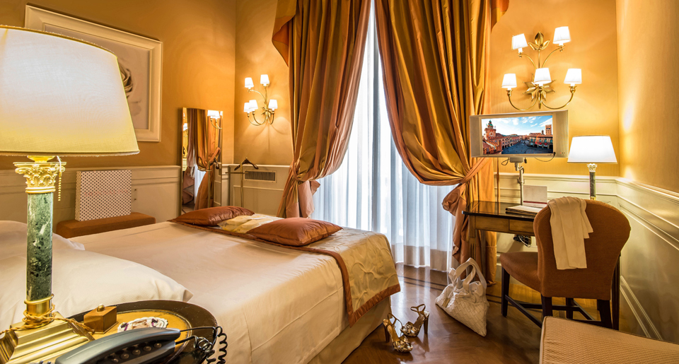 Hotel Corona d'Oro, dog-friendly hotel, photo 3