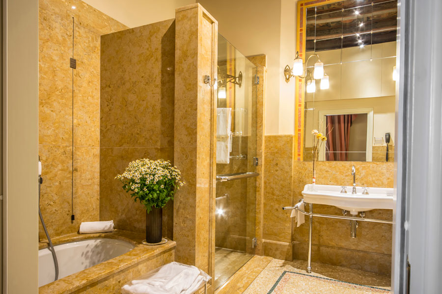 Hotel Corona d'Oro, dog-friendly hotel, photo 4