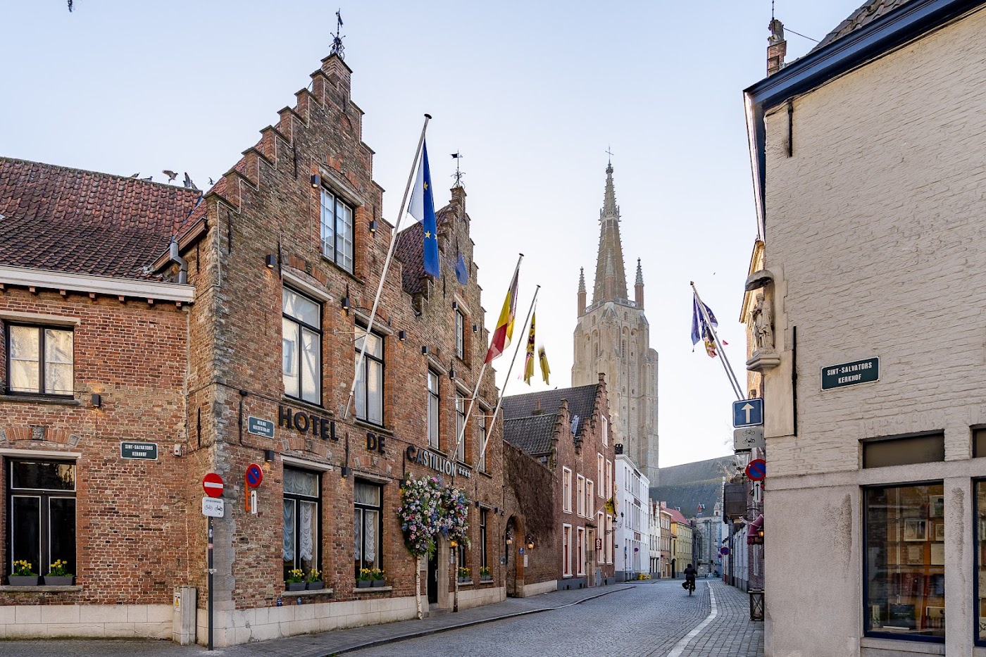 Hotel de Castillion, dog-friendly hotel, photo 2