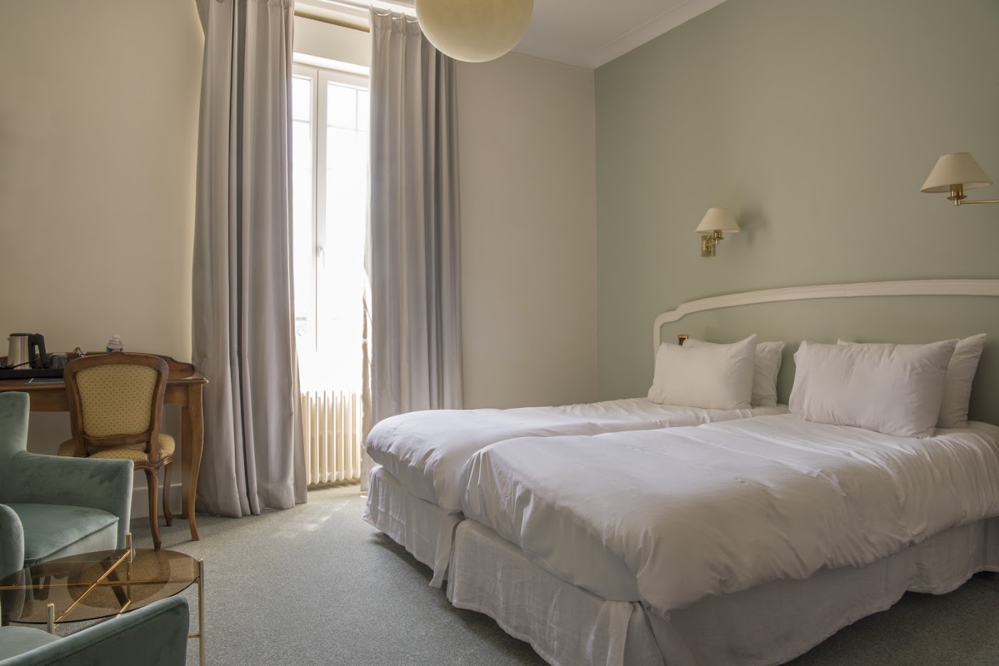 Hôtel de la Poste et du Lion d'Or, dog-friendly hotel, photo 3