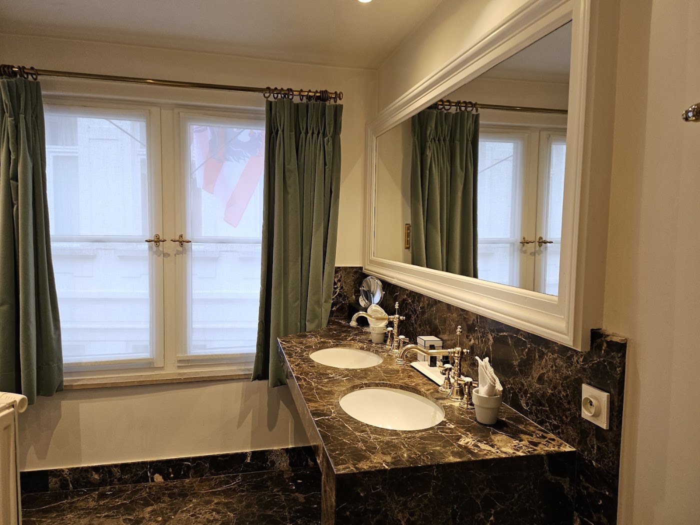 Hotel de Orangerie, dog-friendly hotel, photo 4