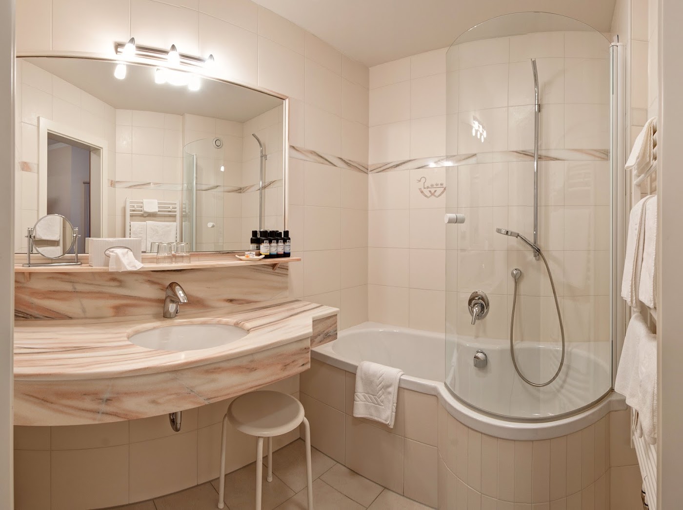 Hotel Der Wiesenhof, dog-friendly hotel, photo 4