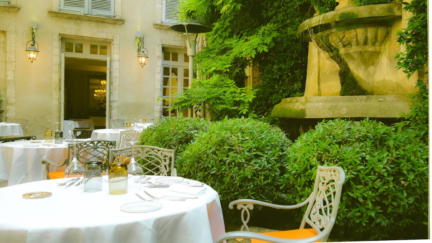 Hôtel d'Europe, dog-friendly hotel in Luberon and the Alpilles