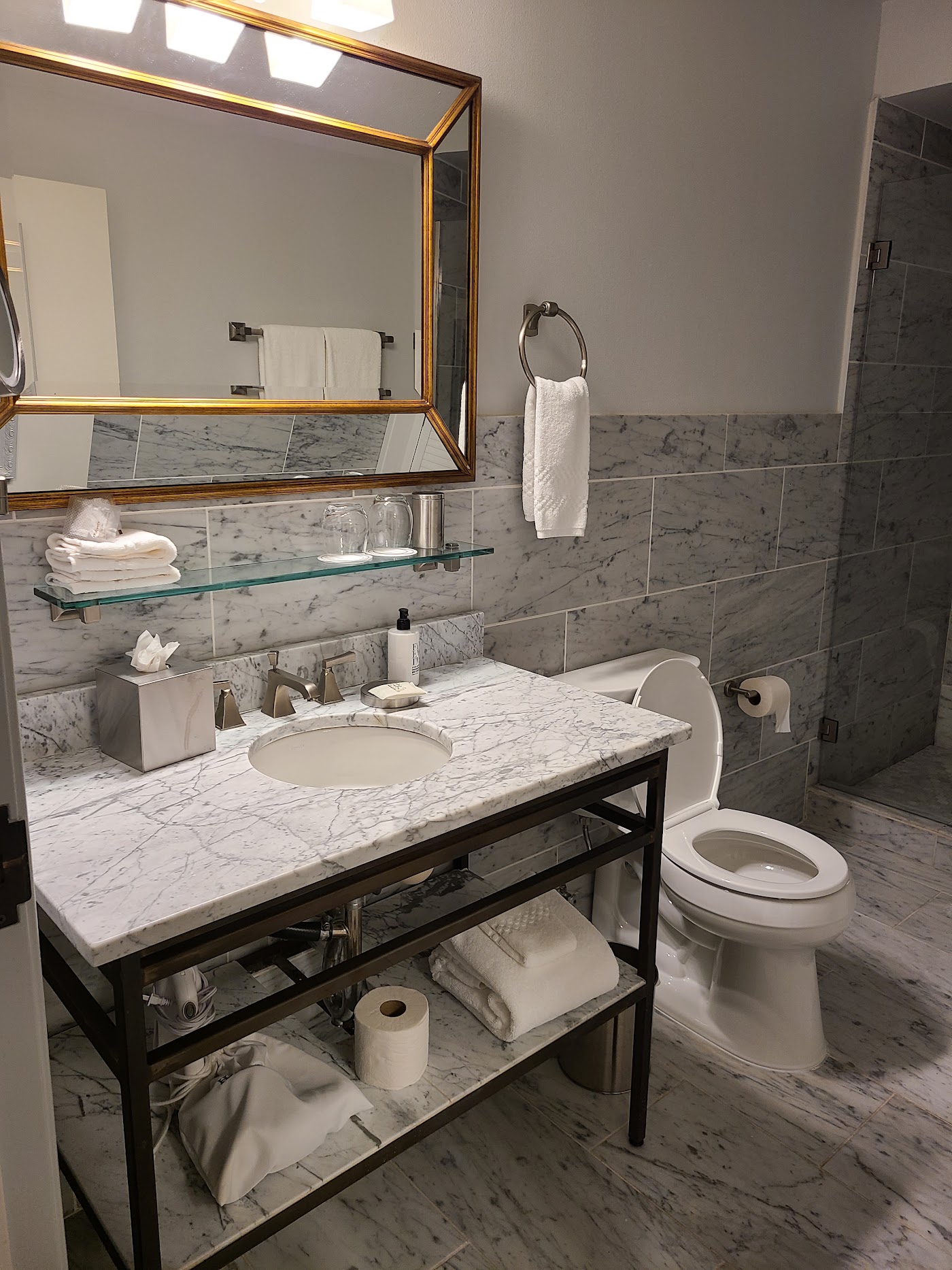 Hotel Ella, dog-friendly hotel, photo 4