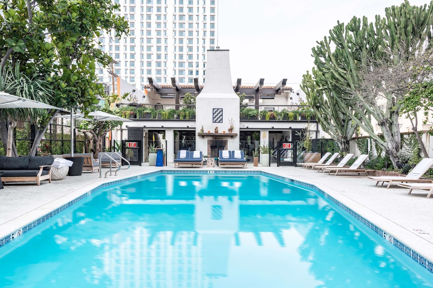 Hotel Figueroa, dog-friendly hotel, photo 4