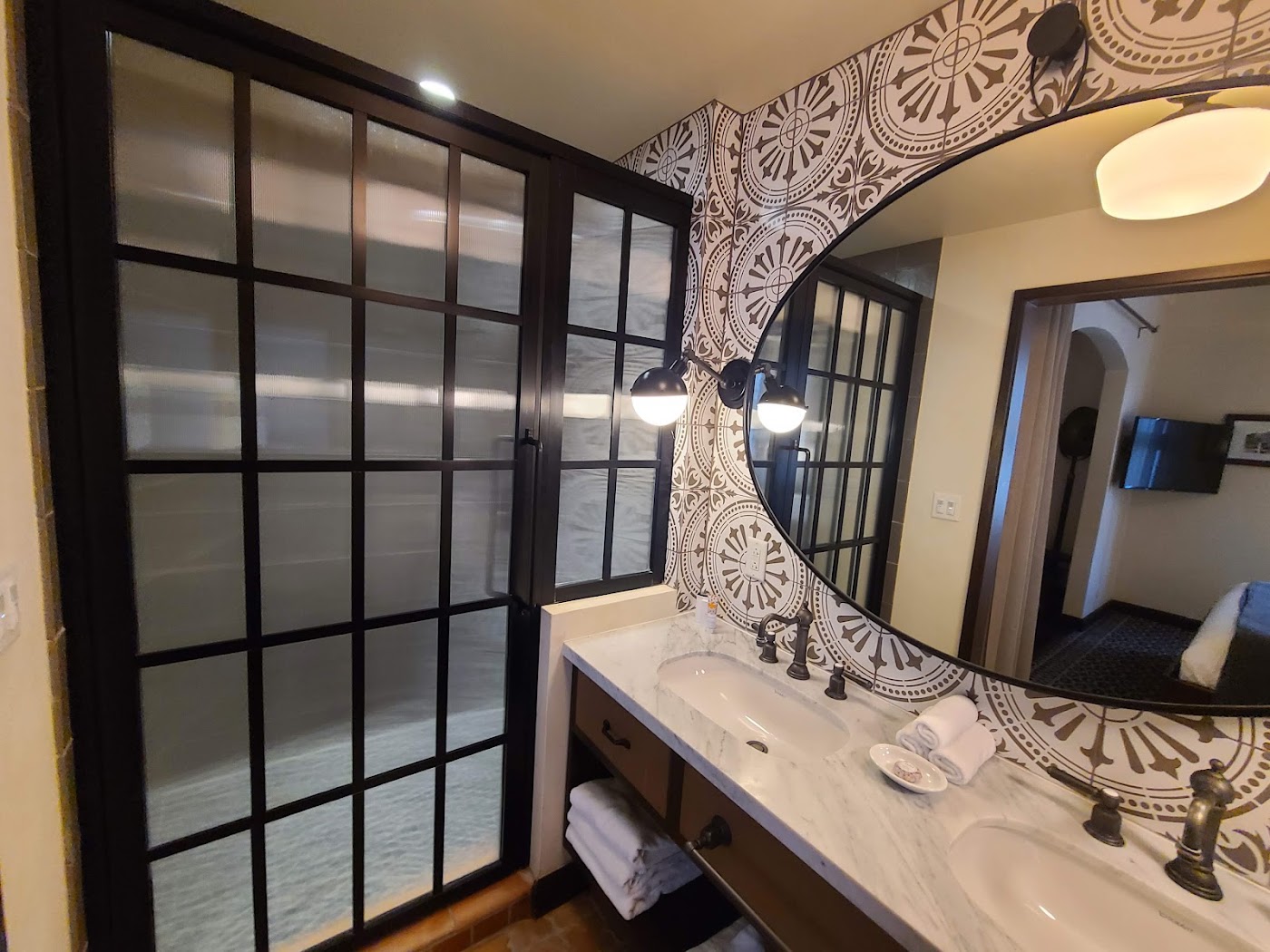 Hotel Figueroa, dog-friendly hotel, photo 5