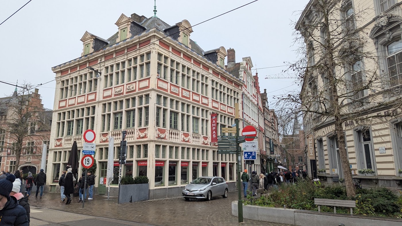 Hotel Gravensteen, dog-friendly hotel, photo 5