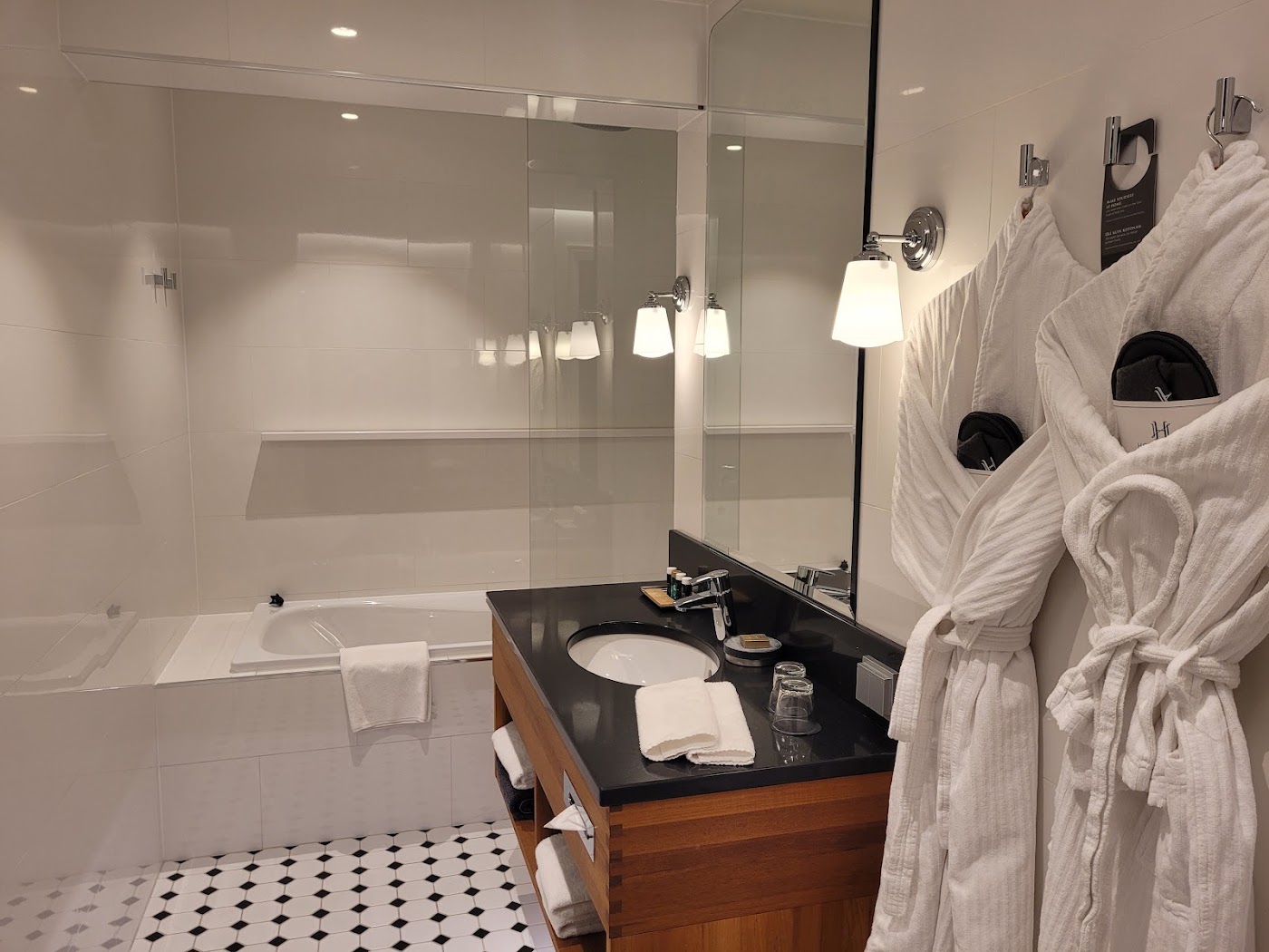 Hotel Haven, dog-friendly hotel, photo 4