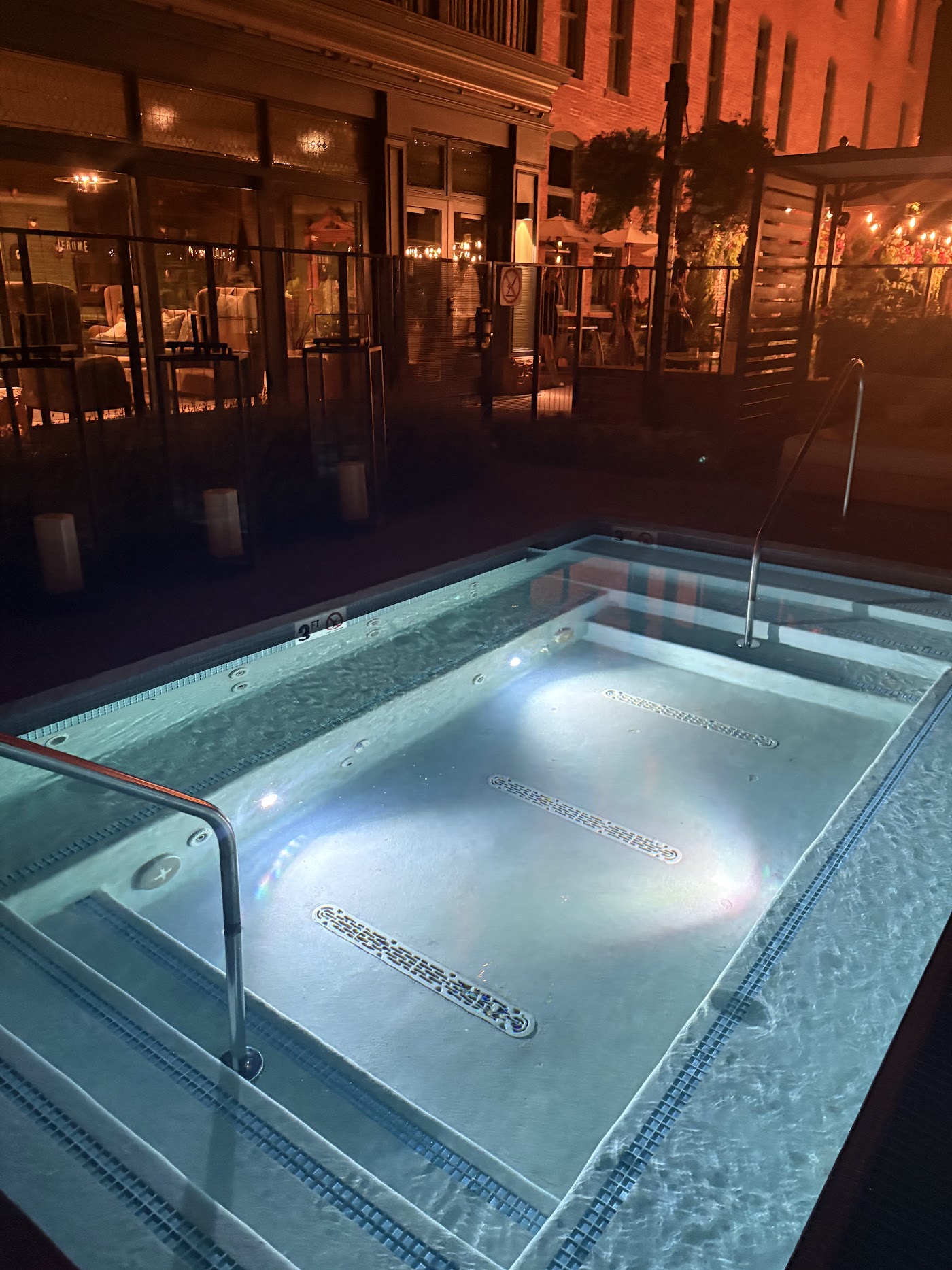 Hotel Jerome, Auberge Resorts Collection, dog-friendly hotel, photo 3