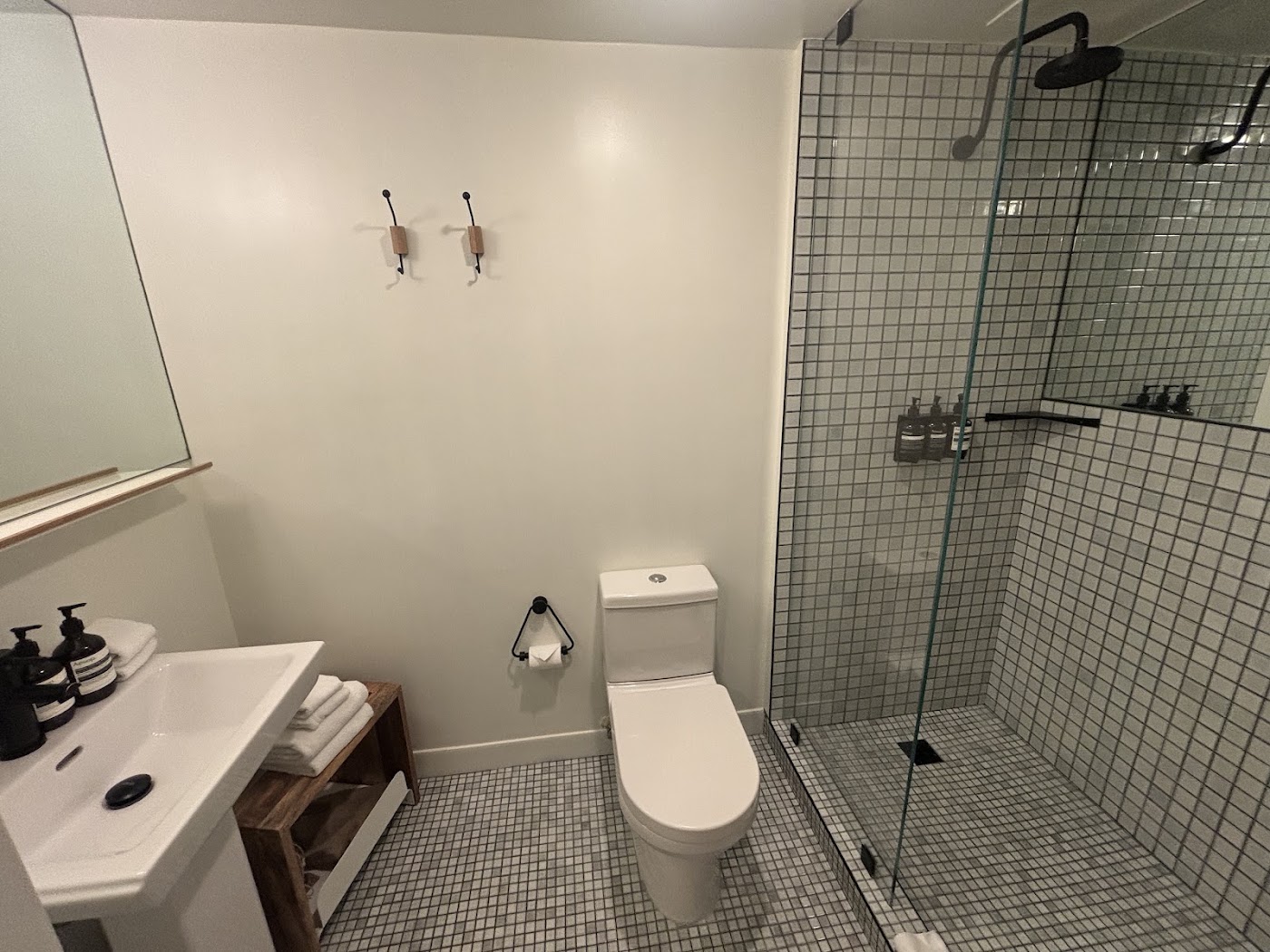 Hotel June West LA, dog-friendly hotel, photo 5