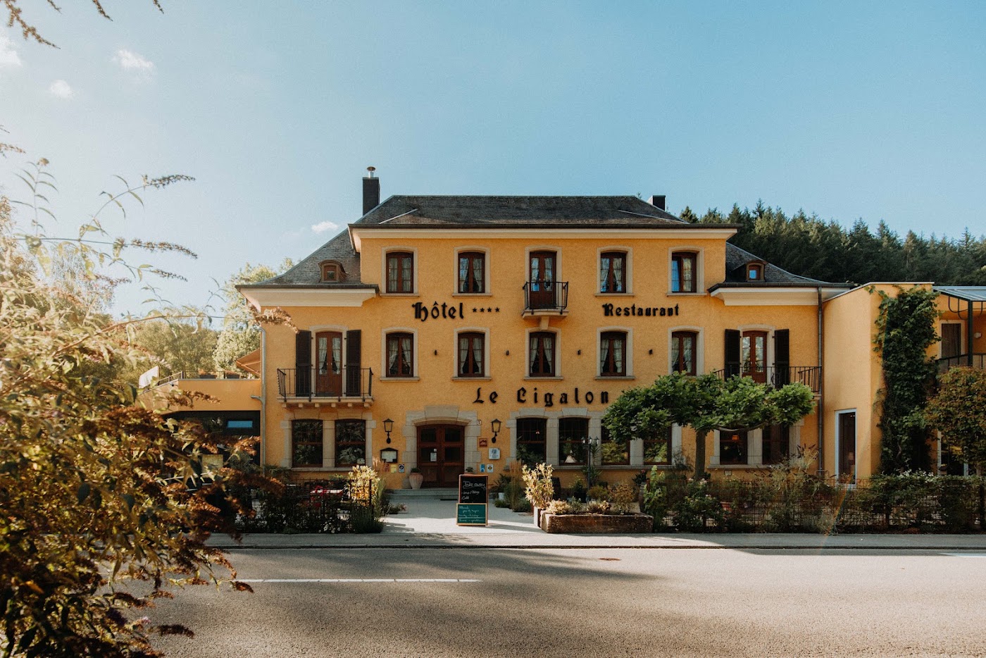 Hotel Le Cigalon, dog-friendly hotel, photo 2