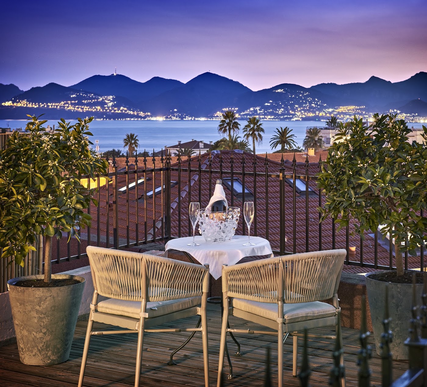 Hôtel Le Suquet Cannes, dog-friendly hotel in Cannes