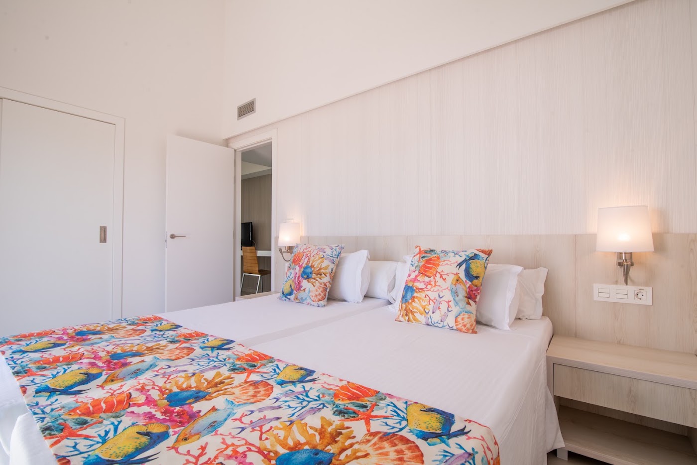 Hotel LIVVO Dunagolf Suites, dog-friendly hotel, photo 2