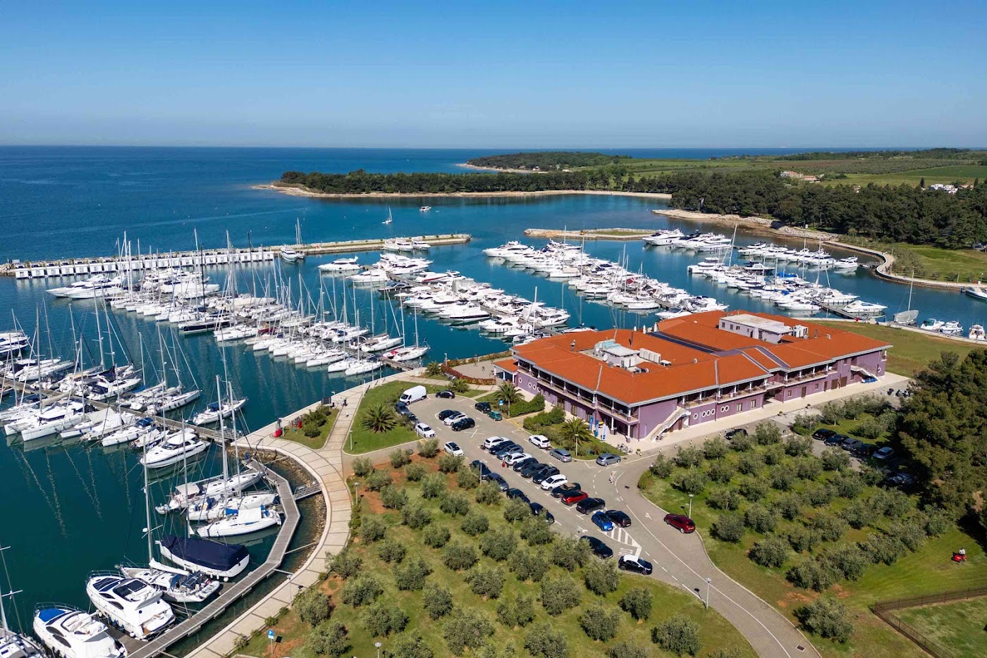 Hotel Nautica, dog-friendly hotel, photo 2