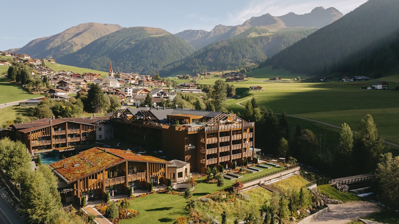 Hotel Quelle Nature Spa Resort, dog-friendly hotel, photo 2