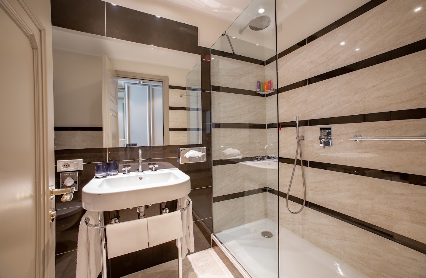 Hotel Villa Flori, dog-friendly hotel, photo 5