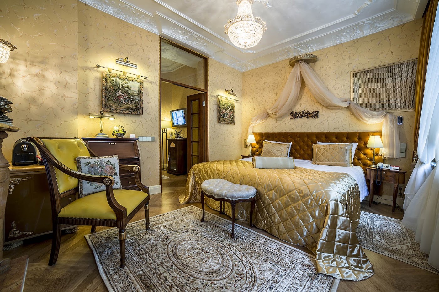 Imperial Hotel & Restaurant, dog-friendly hotel, photo 5