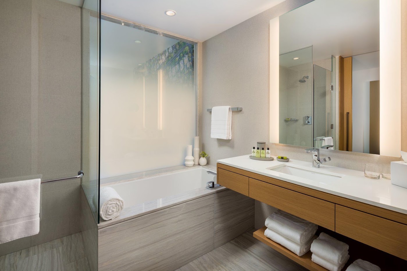 InterContinental Los Angeles Downtown, dog-friendly hotel, photo 5